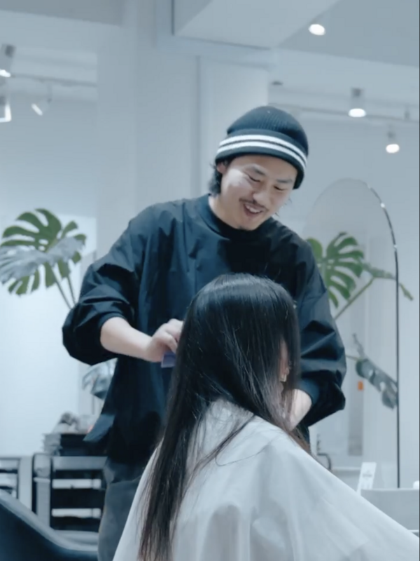 Hikaru Terada — English-speaking hair stylist and founder of HIKARU TERADA private salon in Koenji, Tokyo. 15+ years of experience with international clients from 40+ countries.